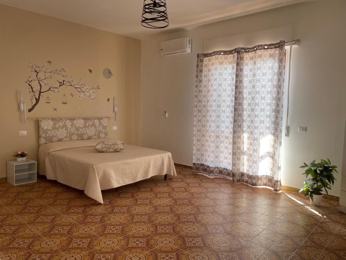 Filippo E Andrea Accomodation Тропея Экстерьер фото