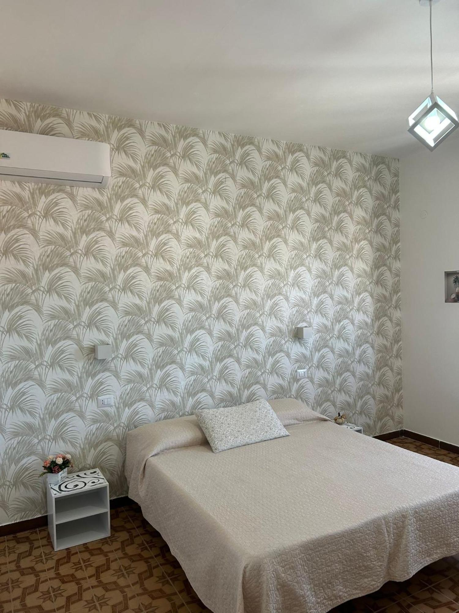 Filippo E Andrea Accomodation Тропея Экстерьер фото